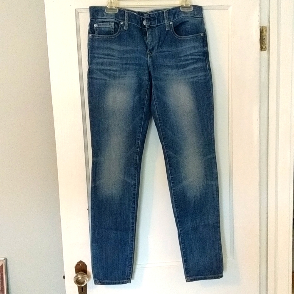 Gap "always skinny" blue jeans. Size: 29/8
